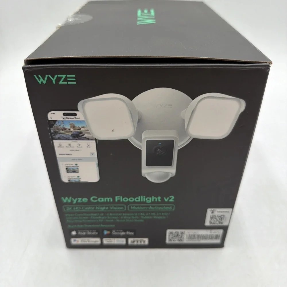 Wyze Cam Floodlight V2 Motion-Activated 2K HD Color Night Vision Camera